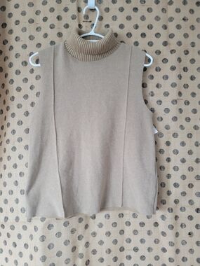 Zara Sleeveless Turtleneck in Camel